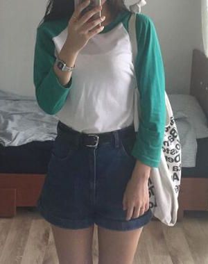《（总攻）穿成虫族色情主播的我操翻整个虫族》作者：纯情大迪奥